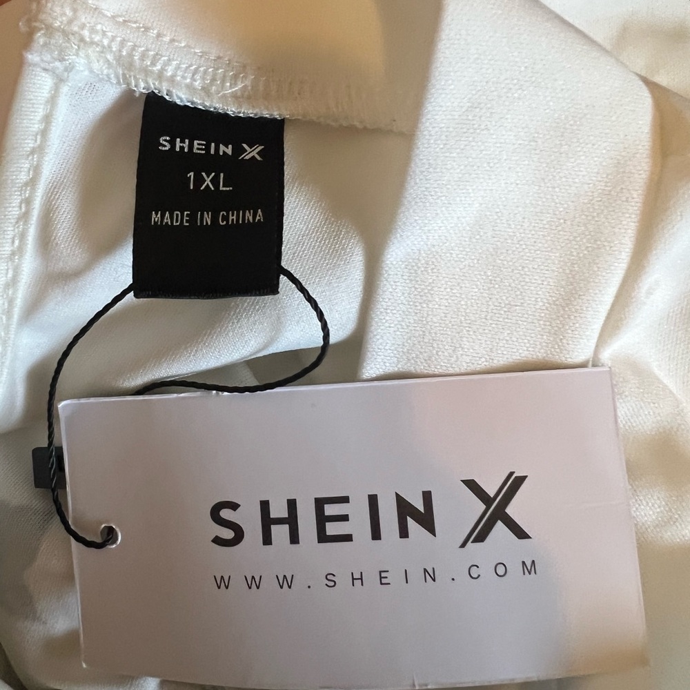 White & Navy Floral Puff Sleeve Crop Top – Women’s Mock Neck Statement Blouse - Picture 4 of 4